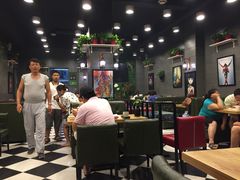 -愉肴麻辣香锅(中山路店)