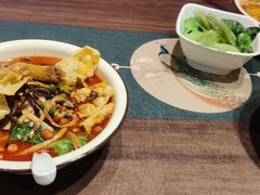 -丽丽三鲜螺蛳粉(田林路店)