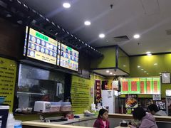 -龙记桂林米粉(财满街店)