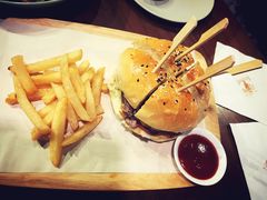 祖母超级至尊汉堡-G+KITCHEN(龙湖狮山天街店)