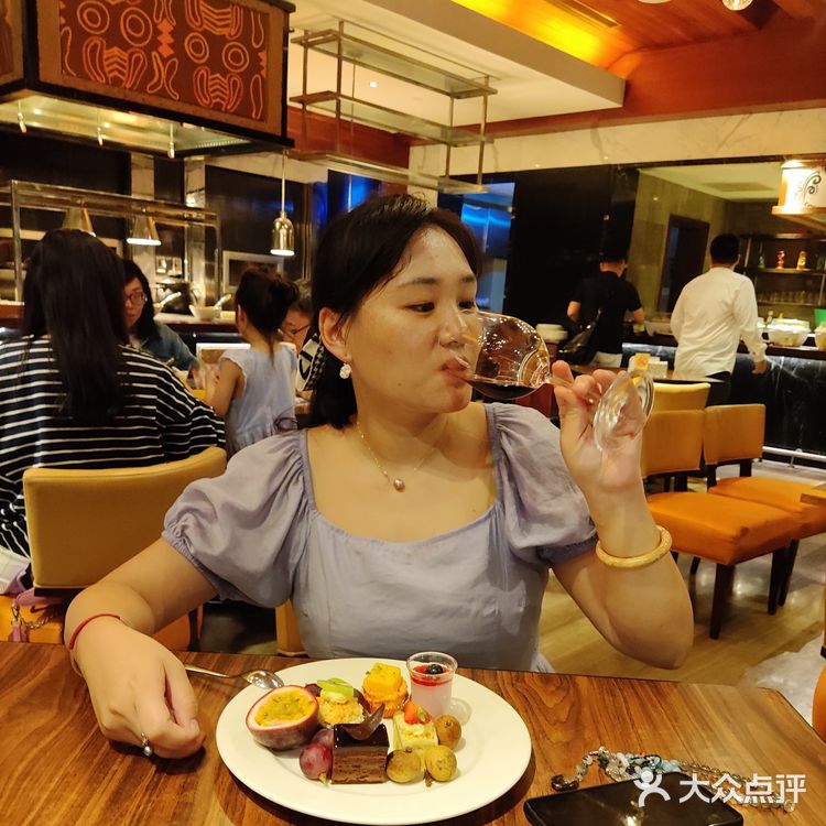 三亚香格里拉度假酒店|Kon Tiki餐厅