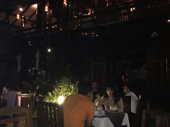 -Dash Teak House