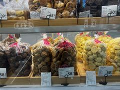 -红房子西点(汇联商厦天钥桥路店)