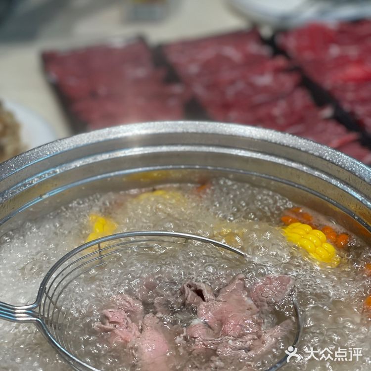 匠心牛公馆·潮汕牛肉海鲜火锅