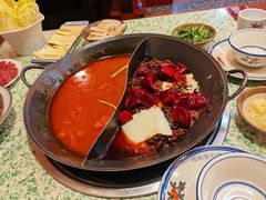 红油番茄拼盘锅-鸿姐老火锅(静安店)