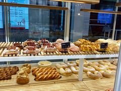 -焙丽拾光(麦凯乐直营店)