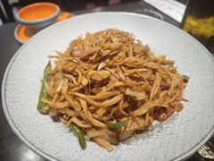 -川流不息·地道川菜·小龙虾(松东路店)