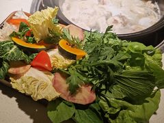 腊味煲仔饭-百年果林椰子鸡(中洲店)