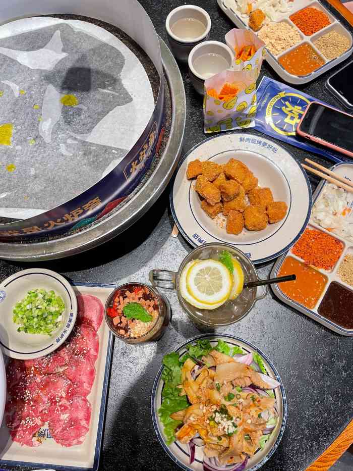 火炉旁烤肉(momopark店)-"每次路过都排队 这次终于不排队了,果断.