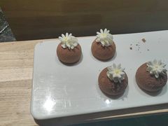 -金马门国际美食百汇(珞喻路店)