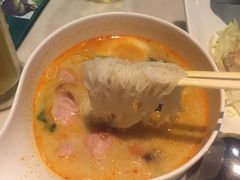 泰式猪颈肉叻沙汤米粉-绿茵阁(体育西分店)