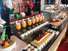 -荣誉国际酒店-云顶旋转餐厅