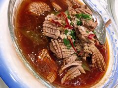 -王朝大酒店徐汇店-地面停车场