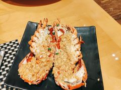 蒜蓉波龙-盛宴标帜西餐厅龙虾.鲍鱼•牛排(重庆喜来登大酒店)
