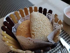 -亮马河饭店翠雅咖啡厅