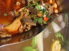 -潮汕酱记鲜牛肉火锅(欧尚店)