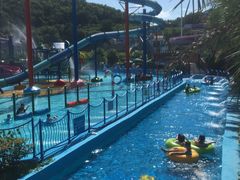 -平湖九龙山乐满地水上乐园