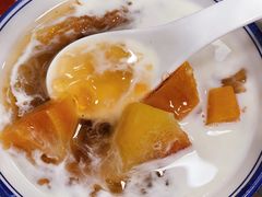 椰汁桃胶木瓜-智香甜品店
