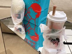 -喜茶(北京华贸购物中心店)