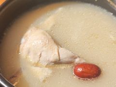 -长寿参鸡汤(朝韩风情街店)
