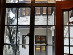 -Nathalie Djurberg与Hans Berg“牛皮纸包裹的月亮”-Prada荣宅当季展览