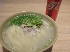 猪肘汤面-亮亮拉面(师范路店)