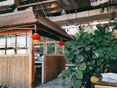 -红栌温泉山庄生态美食餐厅