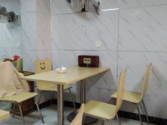 -小许三鲜砂锅馄饨店(家多乐烟酒店)