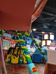 -卡通尼乐园(龙湖六合天街店)
