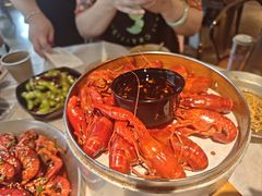 -巴厘龙虾·榜首油焖大虾(音乐学院·沿江酒馆店)