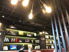 大堂-拉亚汉堡经典餐厅(商城路店)