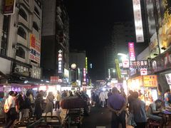 -六合夜市