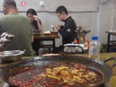 -黄潇洒老火锅(九眼桥宏济巷店)