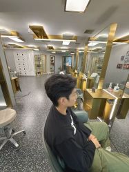 点击看大图 -即型男士理发工作室