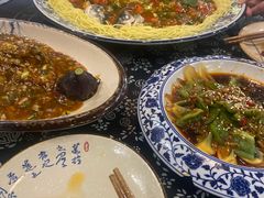 -黄桷树曹家私房菜(江与城店)