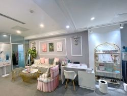 -YooMee优美智能科技美肤机构