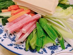 大丰收-鹤乡东北菜(崮山路店)