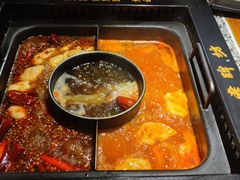 -老牌坊云南鱼豆花火锅(哈西万达店)