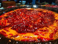 -渝嘴小老弟老火锅(华新村店)