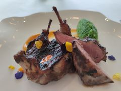 碳烤乳鸽，甜豆，旱金莲醋汁-Jean Georges