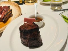 -Wolfgang’s Steakhouse 沃夫冈牛排馆(上海白玉兰广场店)