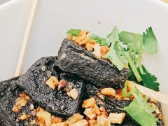 -黑色经典臭豆腐·湖南特产(步行街店)