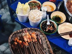 -马路边边·成都串串(翠柏路店)