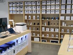 -华为授权体验店(万航渡路)