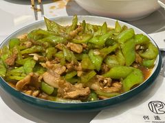 -何适山庄 ·可团建(水长城P2停车场店)