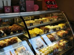 面包甜点陈列柜-COSTA COFFEE(恒基名人购物中心店)