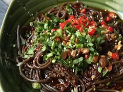 酸辣蕨根粉-壹条龙饭庄台基厂店