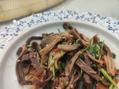-品香菜馆(旗峰路中侨大厦店)