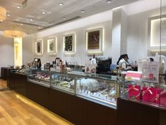 -VENCHI 闻绮(上海佛罗伦萨小镇店)