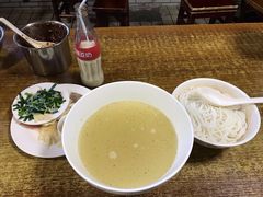 -建新园过桥米线(宝善街店)